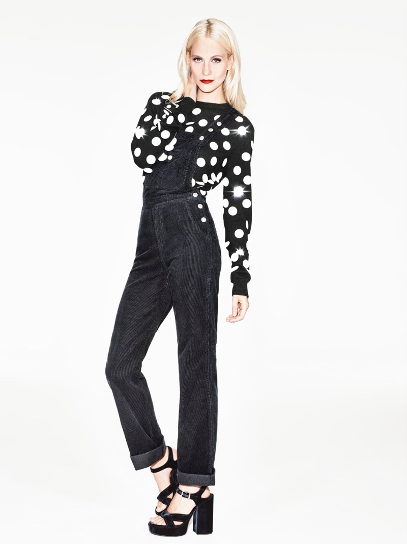 Kate Moss, Poppy Delevingne Give the Christmas Sweater a Chic Makeover
