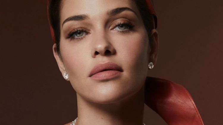 Ana Beatriz Barros Shines in Danelian Diamond Club Campaign