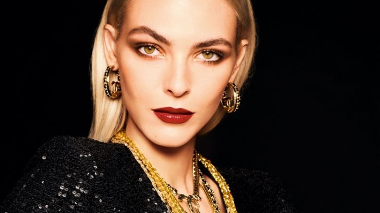 Vittoria Ceretti is Magnetic in Chanel Makeup Holiday 2022 Collection