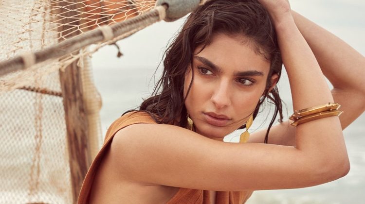 Banana Republic Summer 2023 Campaign: Breezy Seaside Styles