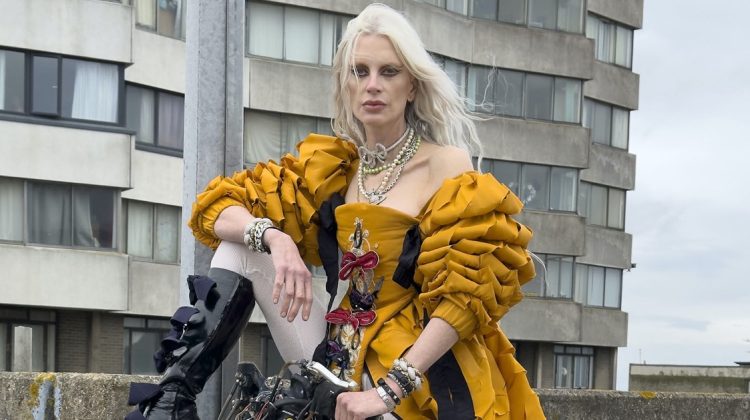 Vivienne Westwood Fall 2024: A Regal Rebellion