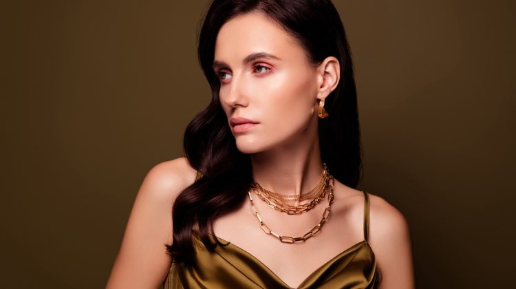 7 Holiday Jewelry Trends to Shine Bright in 2025