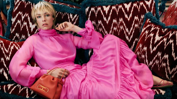 Edie Campbell Shines with CH Carolina Herrera’s Soft Bag