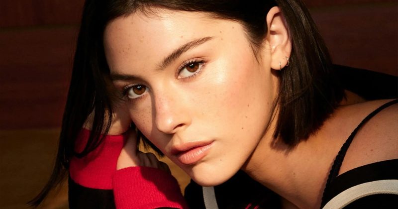 Gracie-Abrams-Hourglass-Cosmetics