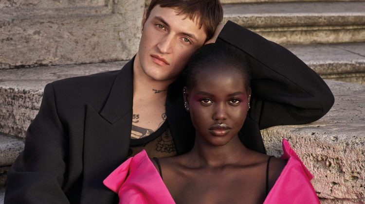 Valentino Gets an Extradose of Born in Roma Perfume